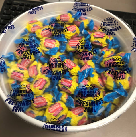 Dubble Bubble Chewing Gum Tub 340 ct. Individually Wrapped Bucket Double (Copy)