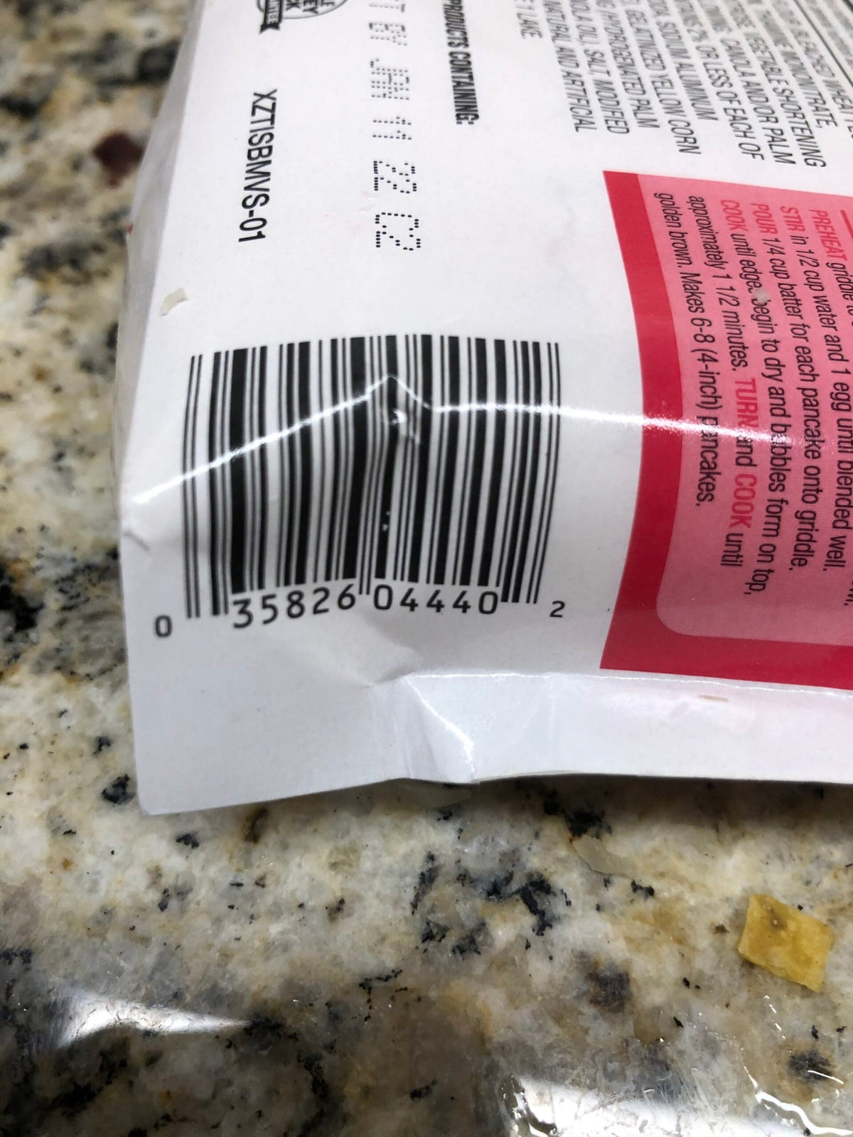 Food Lion Strawberry Muffin Mix, 7 oz