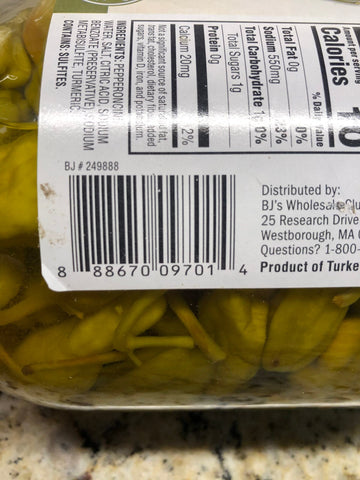 Wellsley Farms Deli Style Petite Pepperoncini Peppers 44 oz Pickles Mt Olive