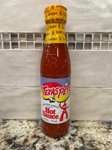 4 BOTTLES Texas Pete Sauteed Garlic Hot Sauce 6 oz Bottle Pepper