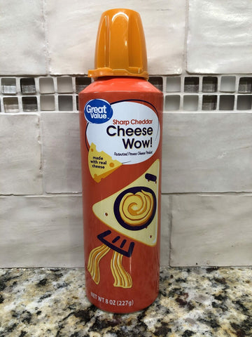 Great Value Cheese Wow! Spray Squeeze Sharp Cheddar Wiz 8 oz Can Crackers