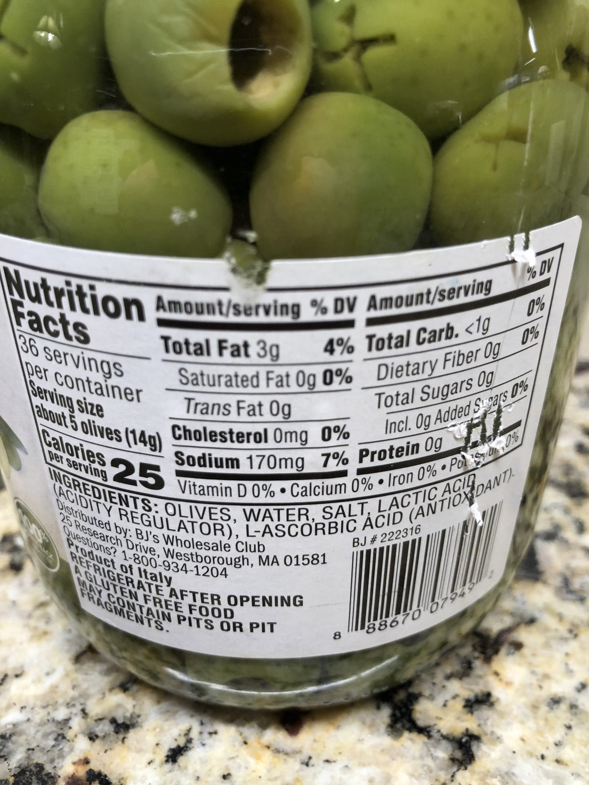 Wellsley Farms Pitted Sicilian Castlevetrano Green Olives, 35 oz